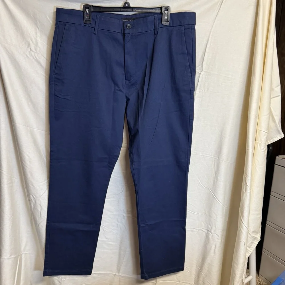 Banana Republic Men Chino Pant - 38x30